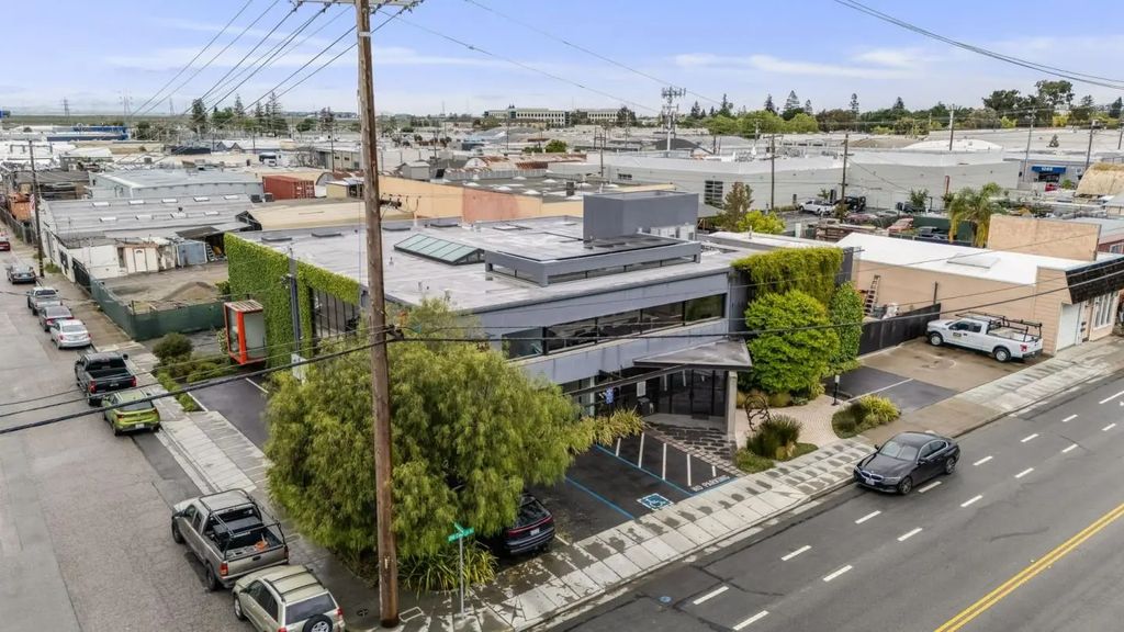 1401 Old County Road, San Carlos