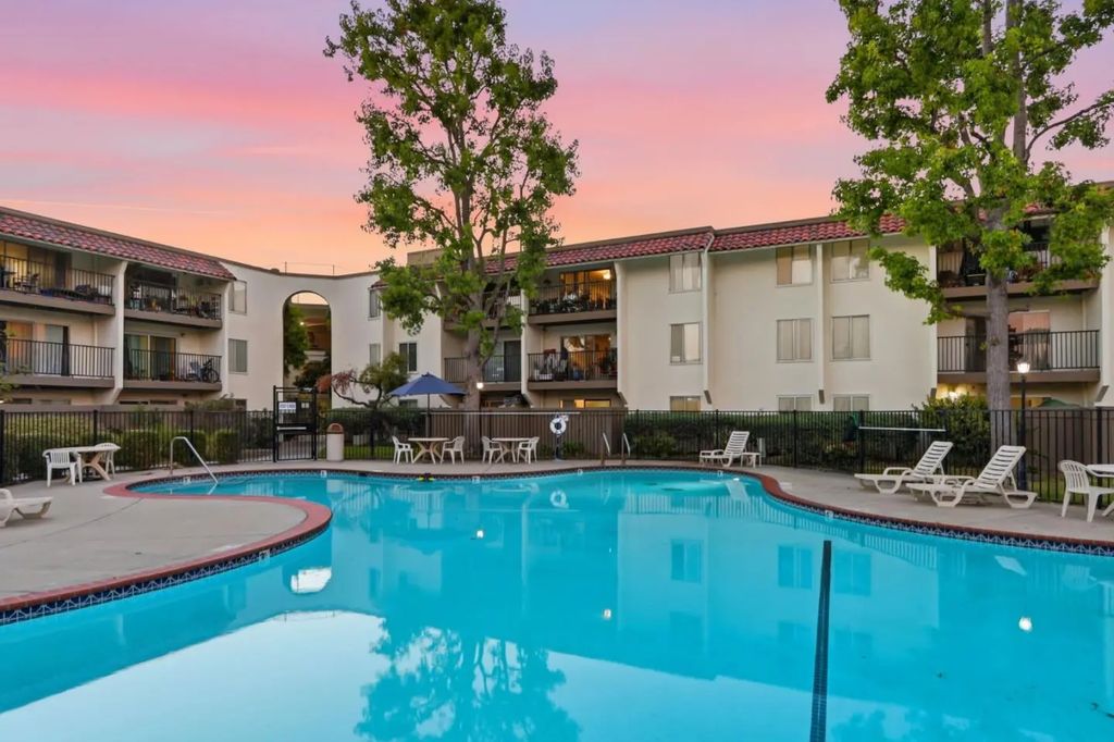 1760 Halford Avenue 162, Santa Clara