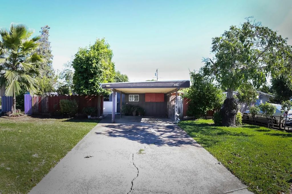 340 Walnut Lane, Gilroy