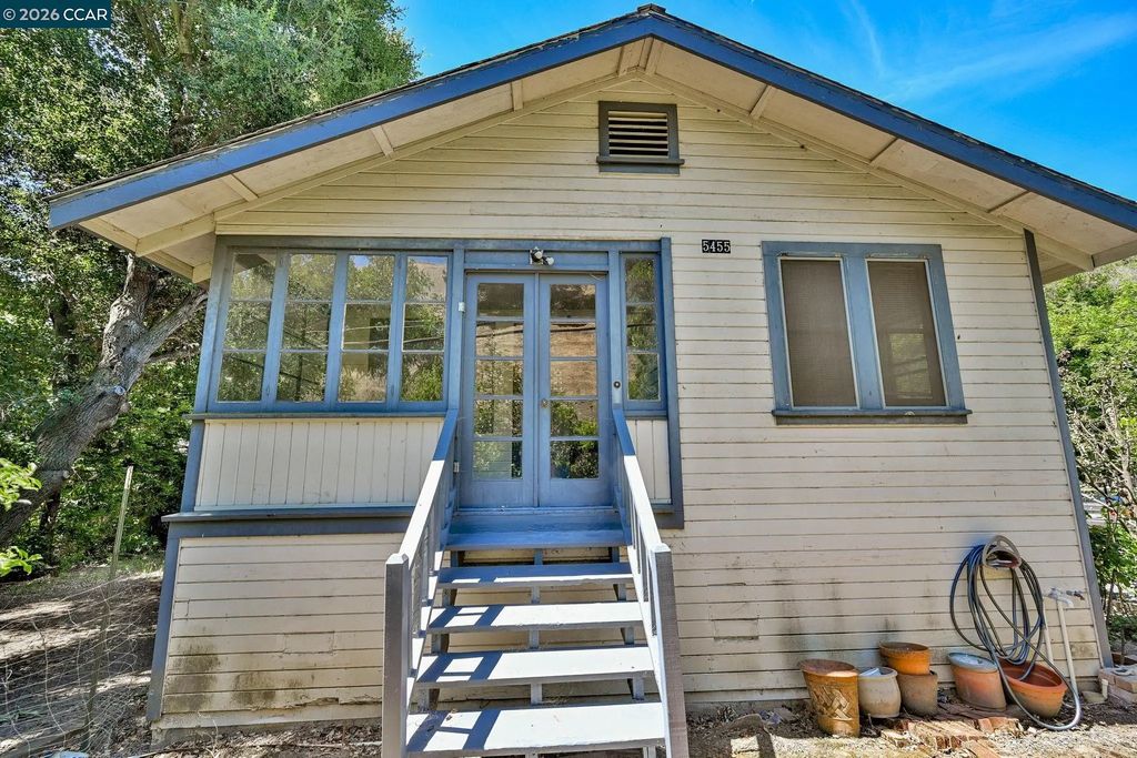 5455 Alhambra Valley Rd, Martinez