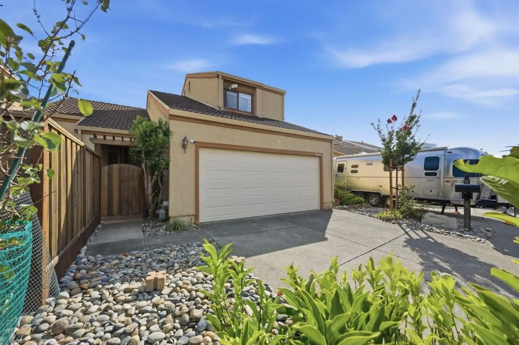 28169 Riggs Court, Hayward