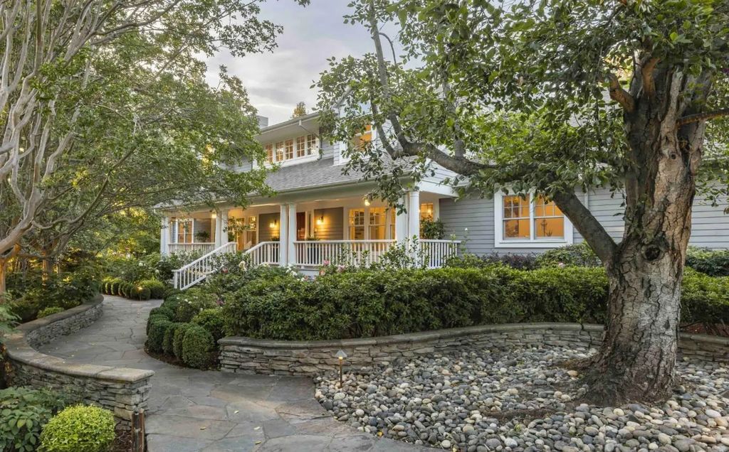 25933 Alicante Lane, Los Altos Hills