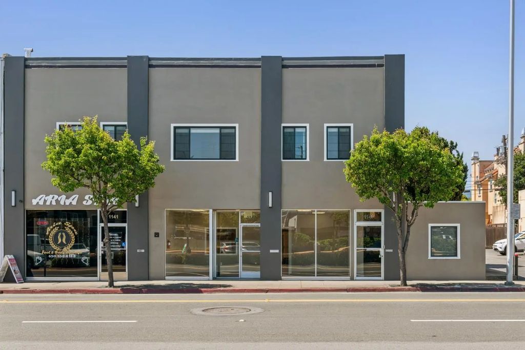 1147 California Drive, Burlingame
