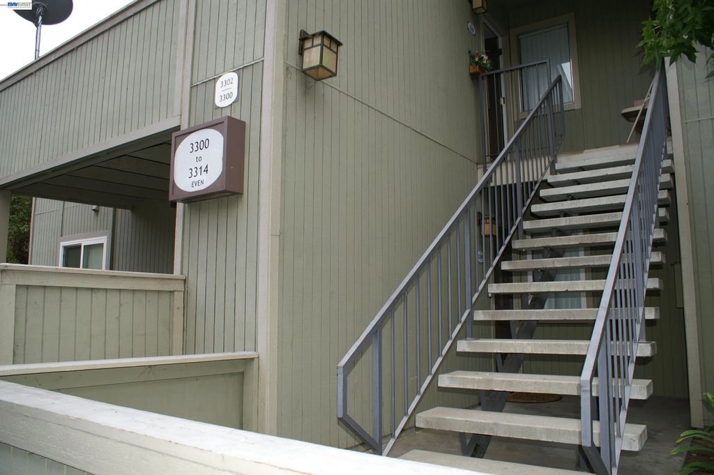 3300 Red Cedar, Fremont