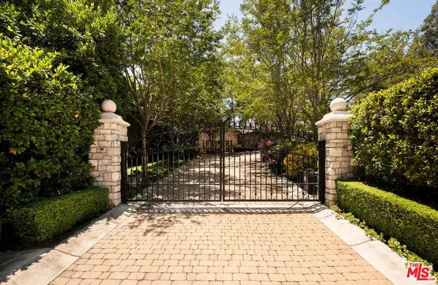 9996 Sunset Boulevard, Beverly Hills