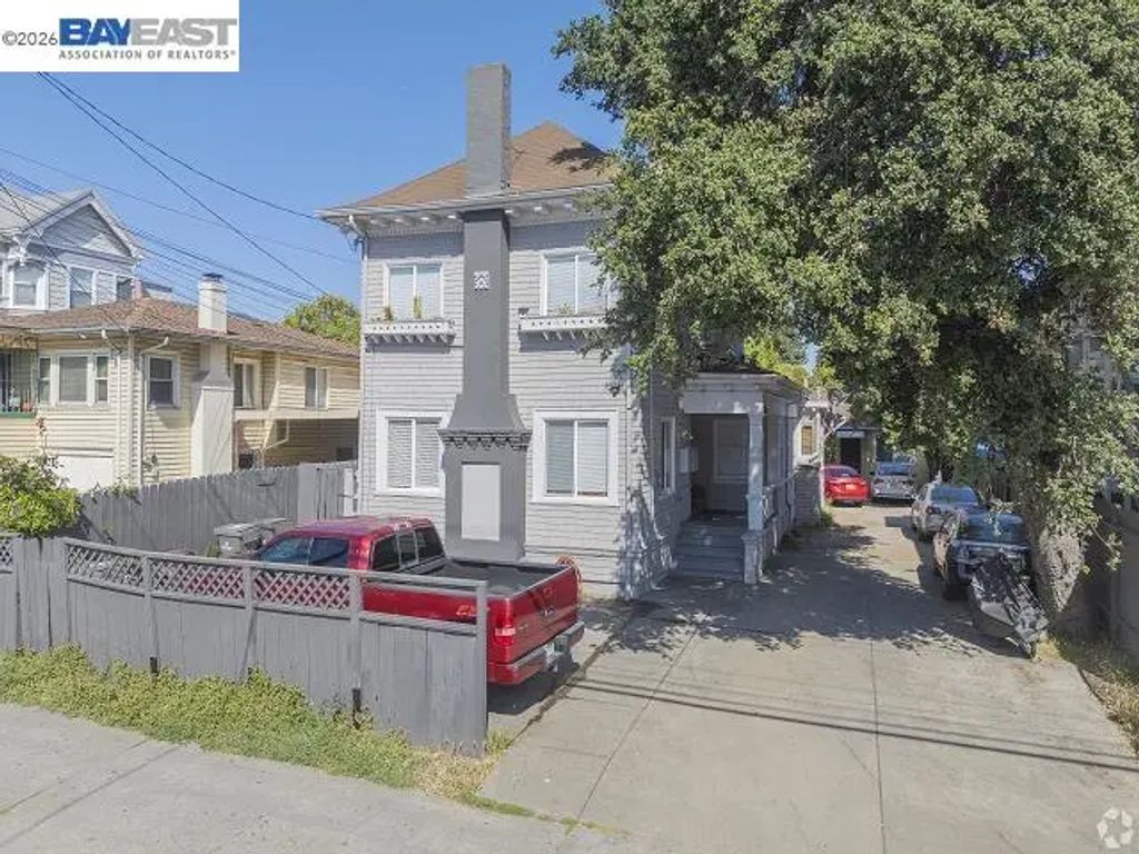 1832 Fruitvale Ave, Oakland