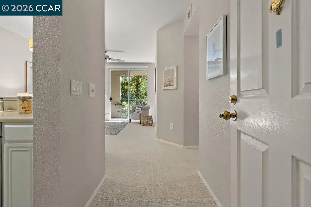 1860 Tice Creek Dr 1206, Walnut Creek