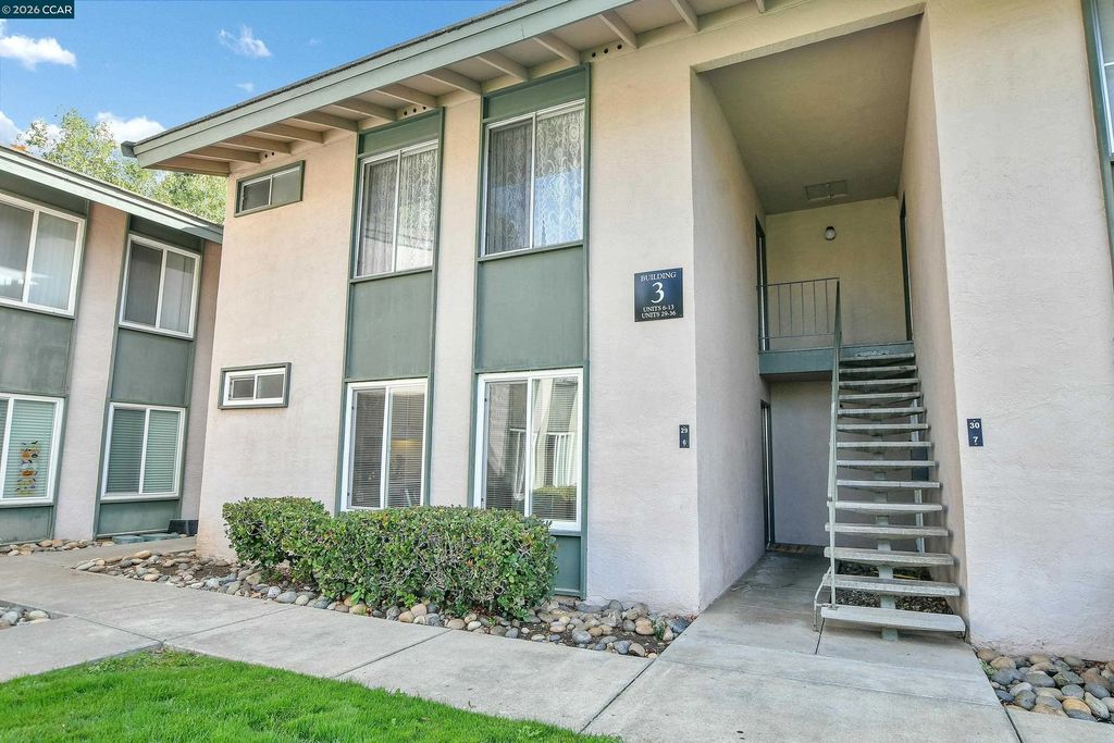 4888 Clayton Rd 6, Concord