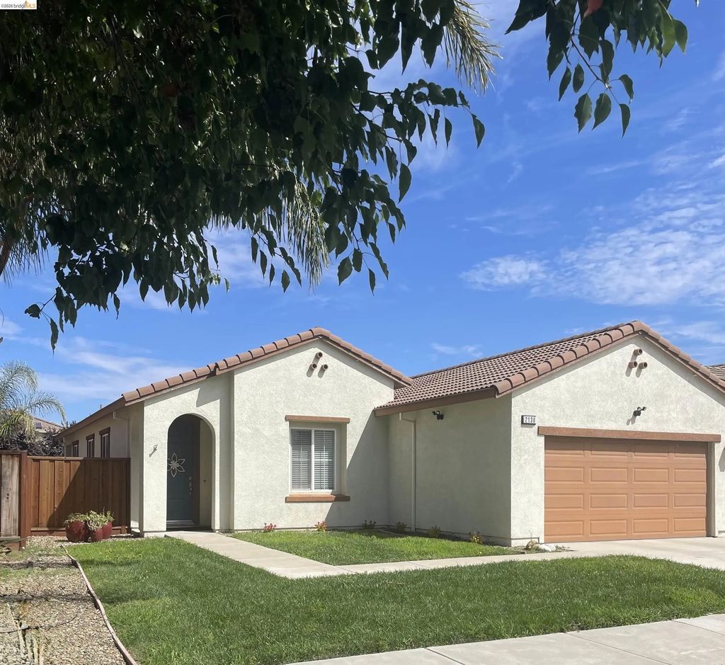 2130 Harborage Way, Oakley