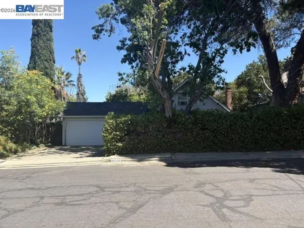 4131 Chaucer Drive, Concord