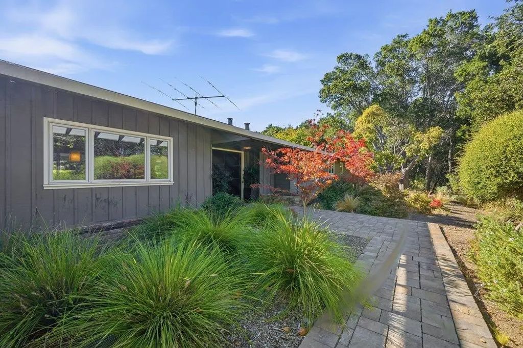 1080 Westridge Drive, Portola Valley