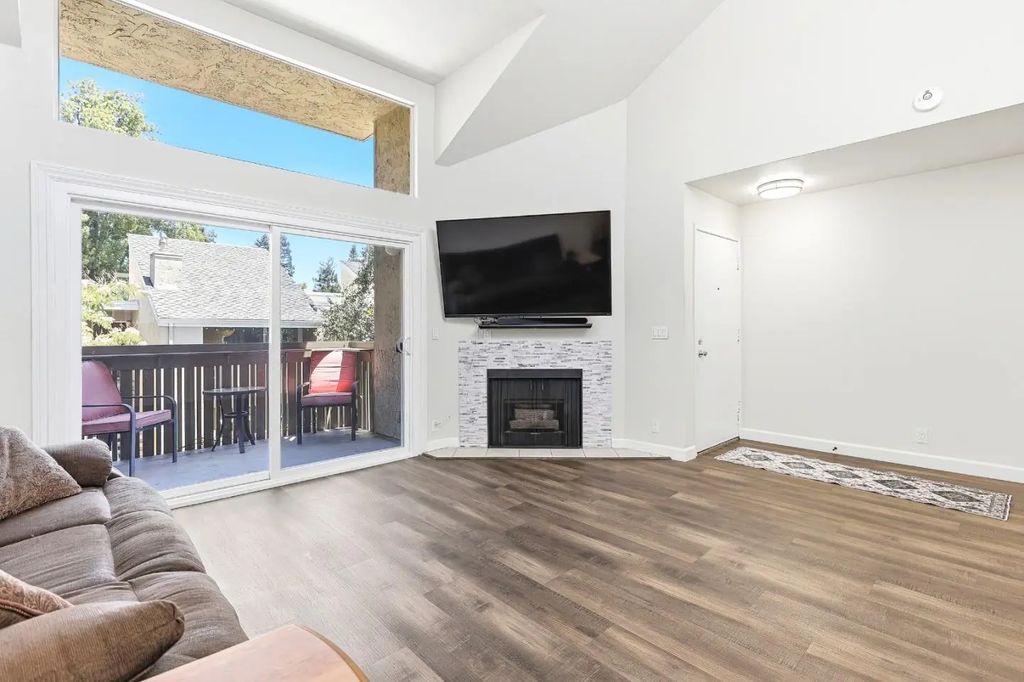 1485 De Rose Way 218, San Jose