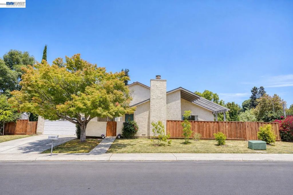 1383 Mount Shasta Ave, Milpitas
