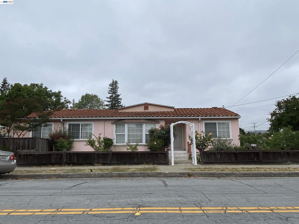 690 Dowling Blvd, San Leandro