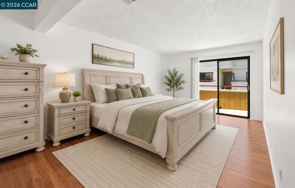 5065 Valley Crest Dr 242, Concord