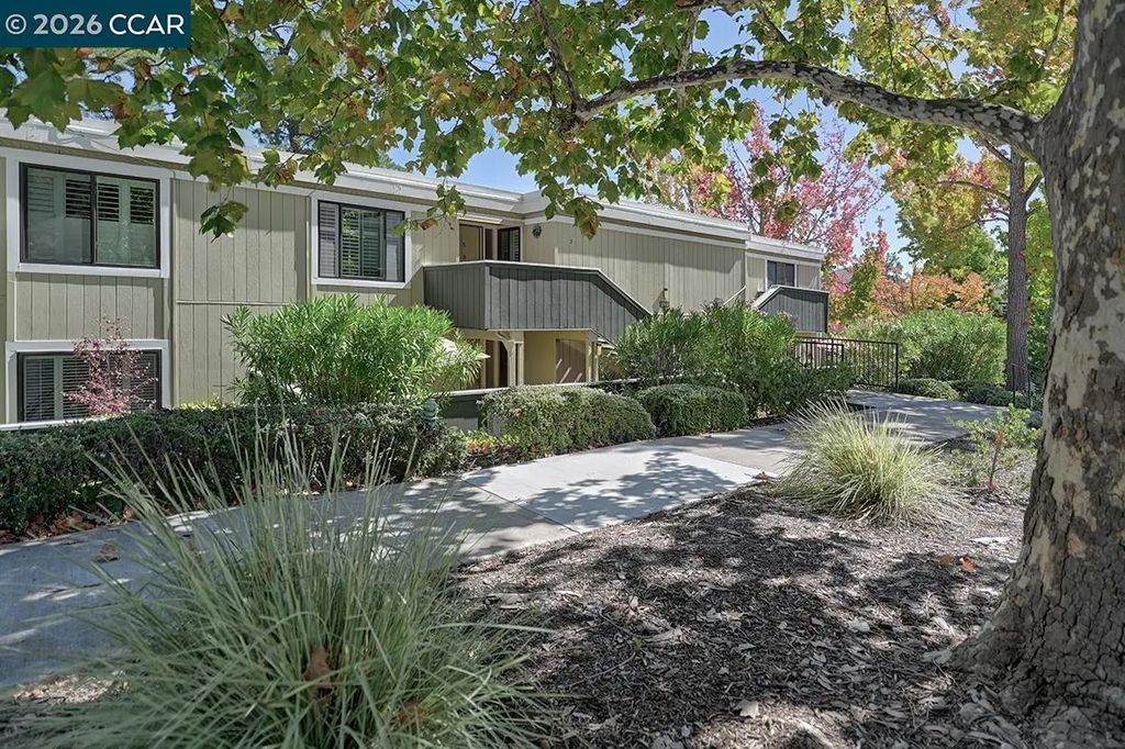 1300 Running Springs Rd 6, Walnut Creek