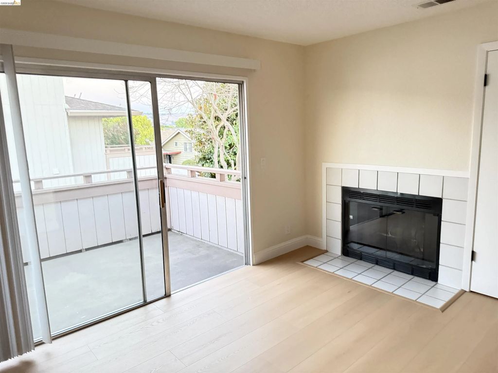 25129 Copa Del Oro Dr 203, Hayward