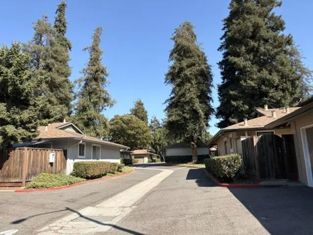 38030 Dundee Common, Fremont