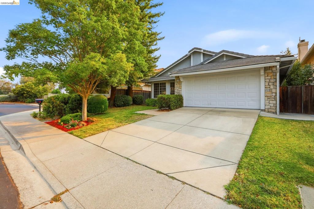 4928 Cougar Peak Way, Antioch