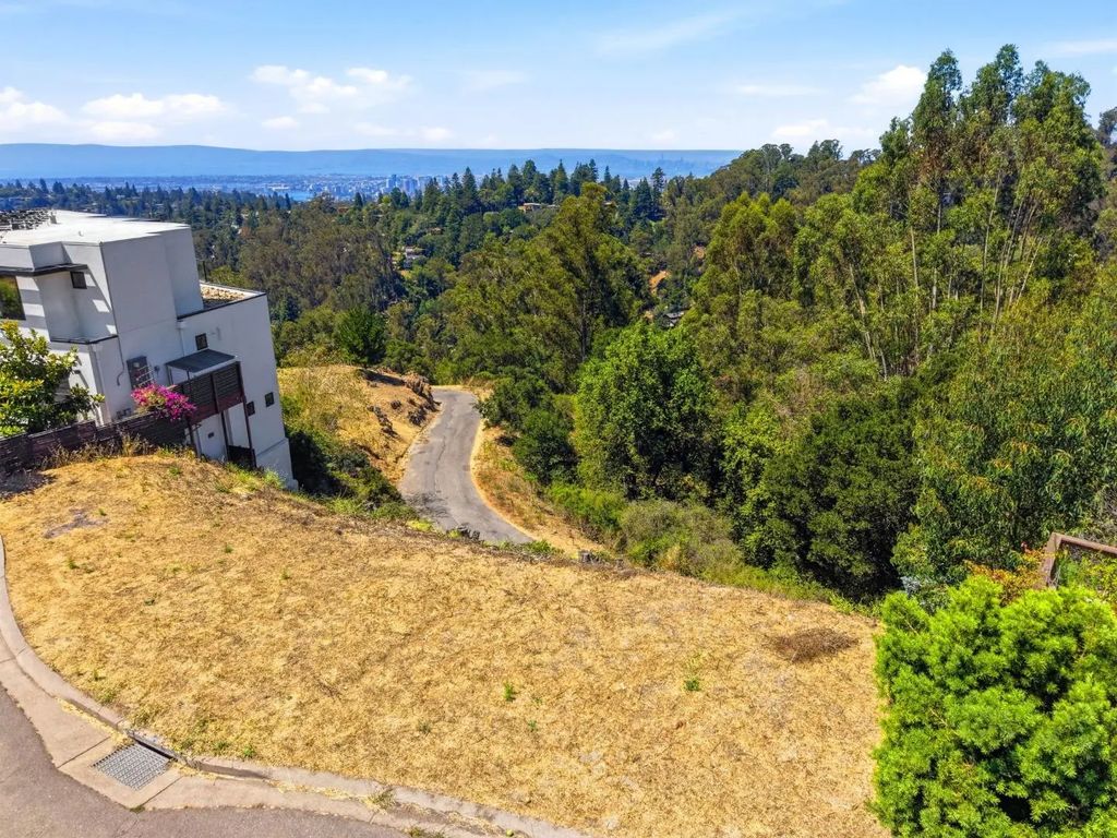 21 Jewel Court, Oakland