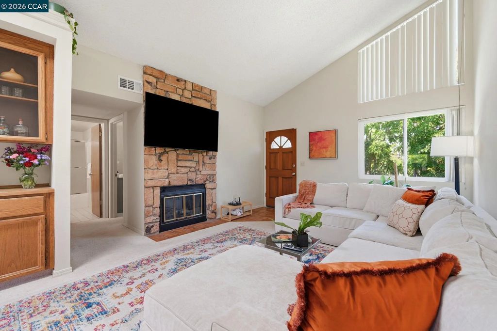 4805 Clayton Rd 12, Concord
