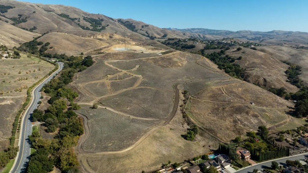 2000 Scott Creek Road, Milpitas