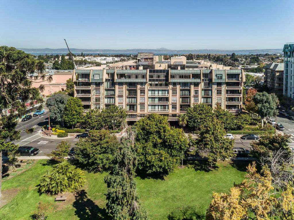 555 Laurel Avenue 518, San Mateo
