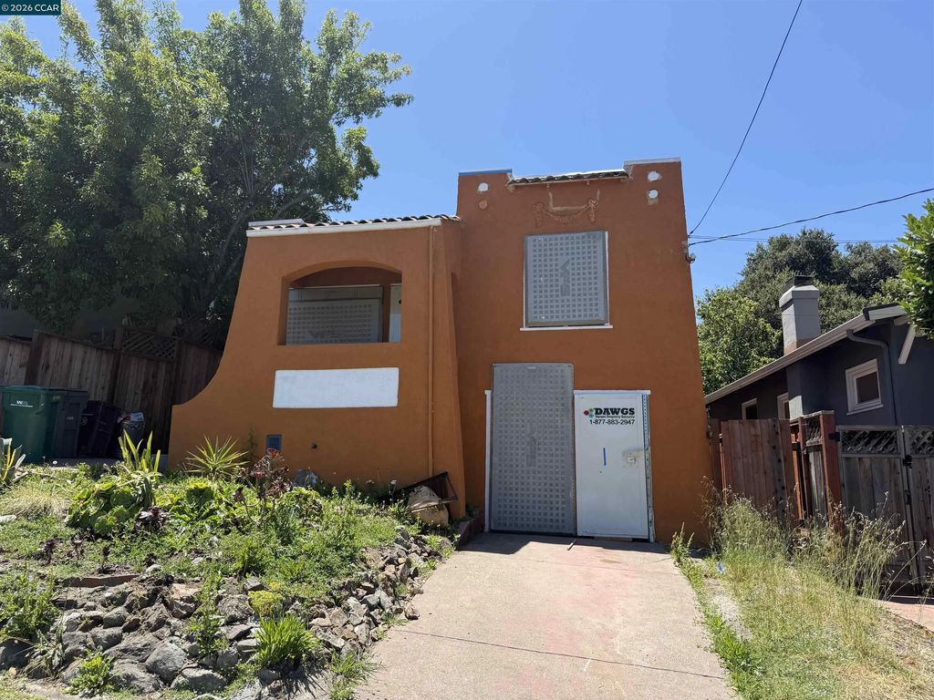 4475 Redding St, Oakland