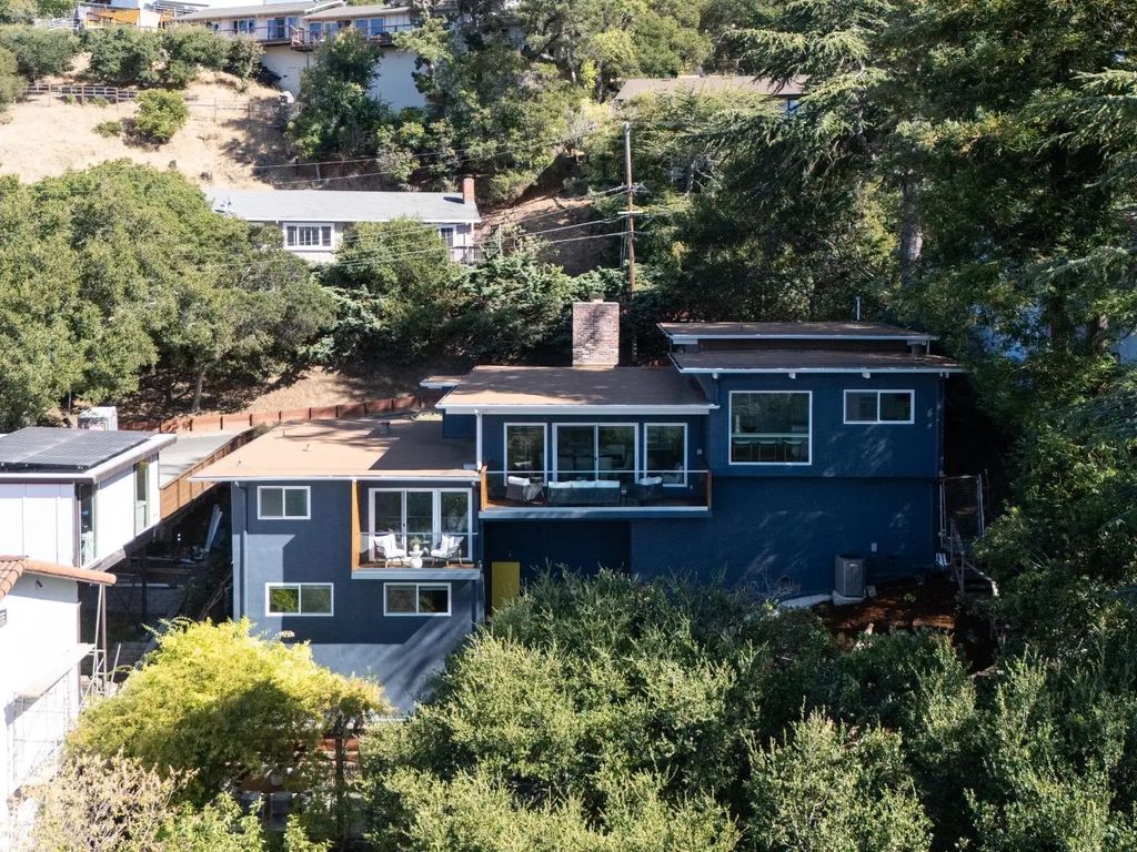 76 Coronado Avenue, San Carlos