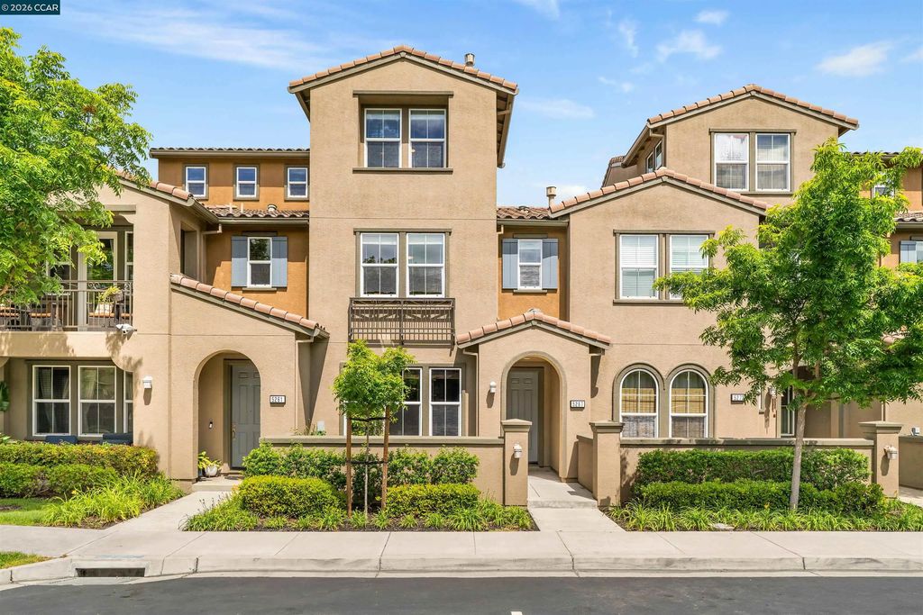 5267 Fioli Loop, San Ramon
