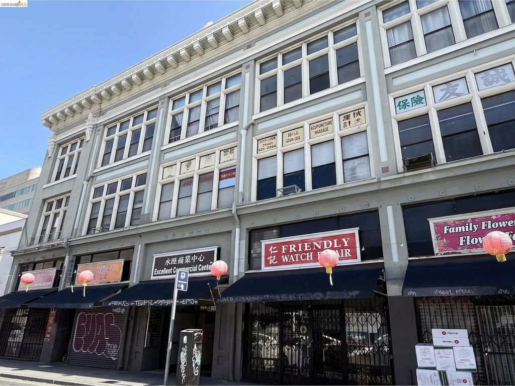 324 10th St 202, Oakland