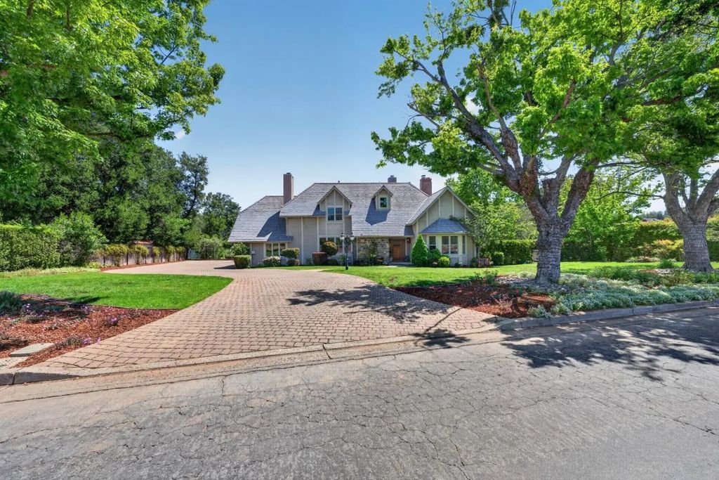 13958 Chester Avenue, Saratoga