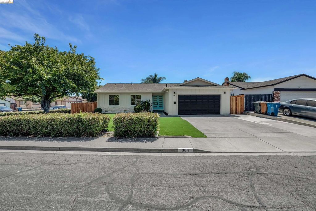 304 Huntington Dr, Antioch