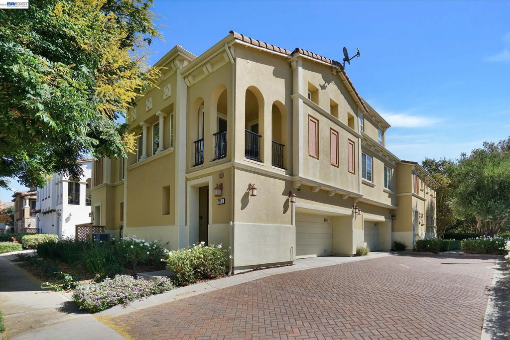 2811 Quarryhill Ave 4, Livermore