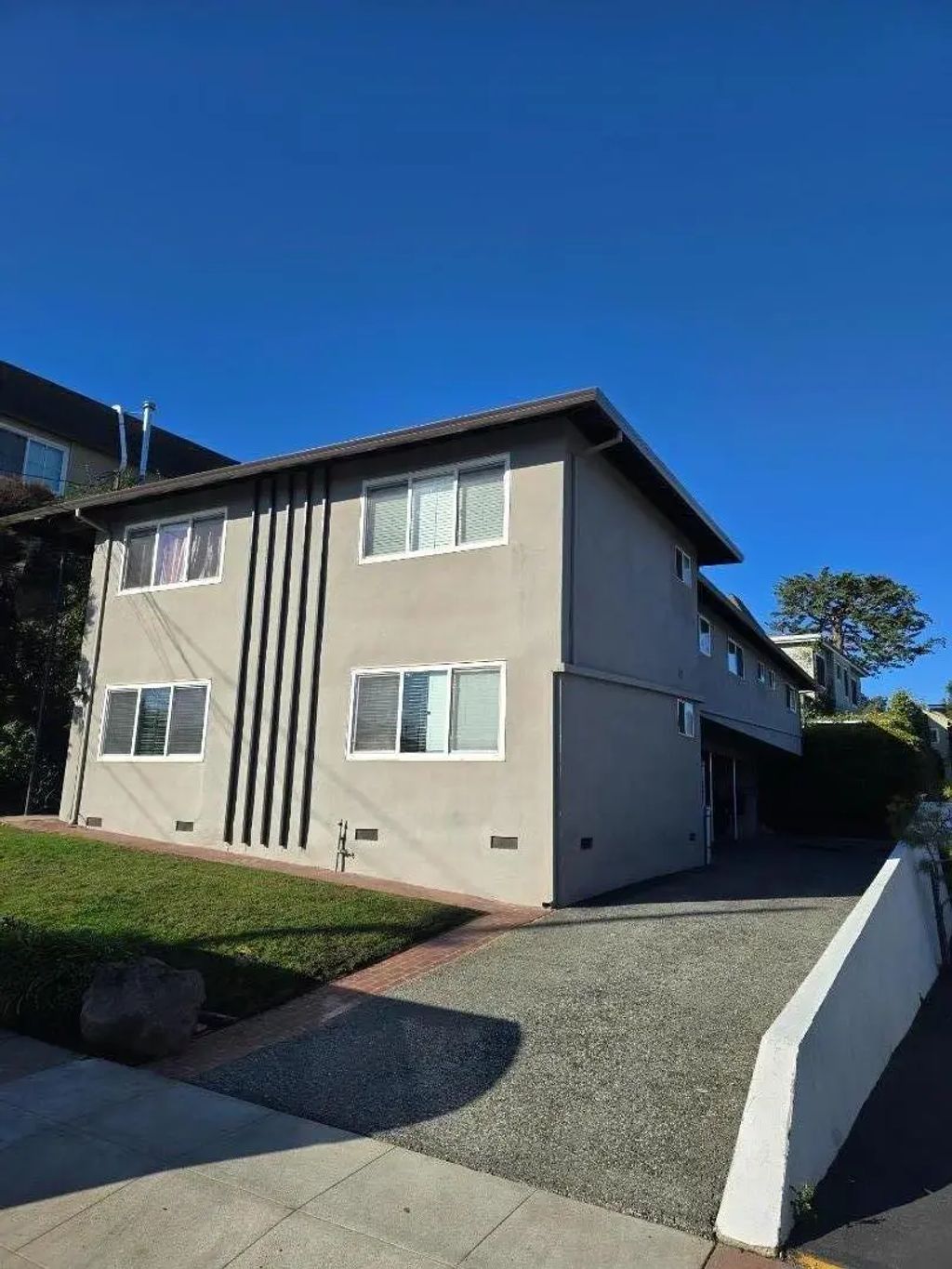 1122 Bush Street, San Carlos
