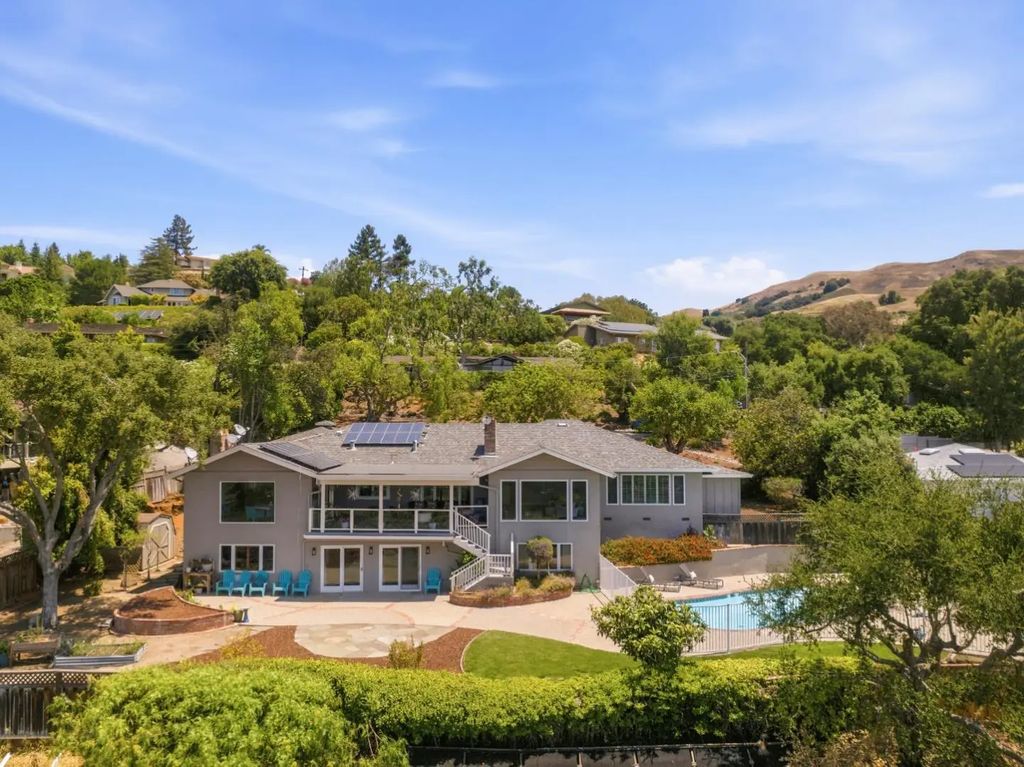 15761 E Alta Vista Way, San Jose