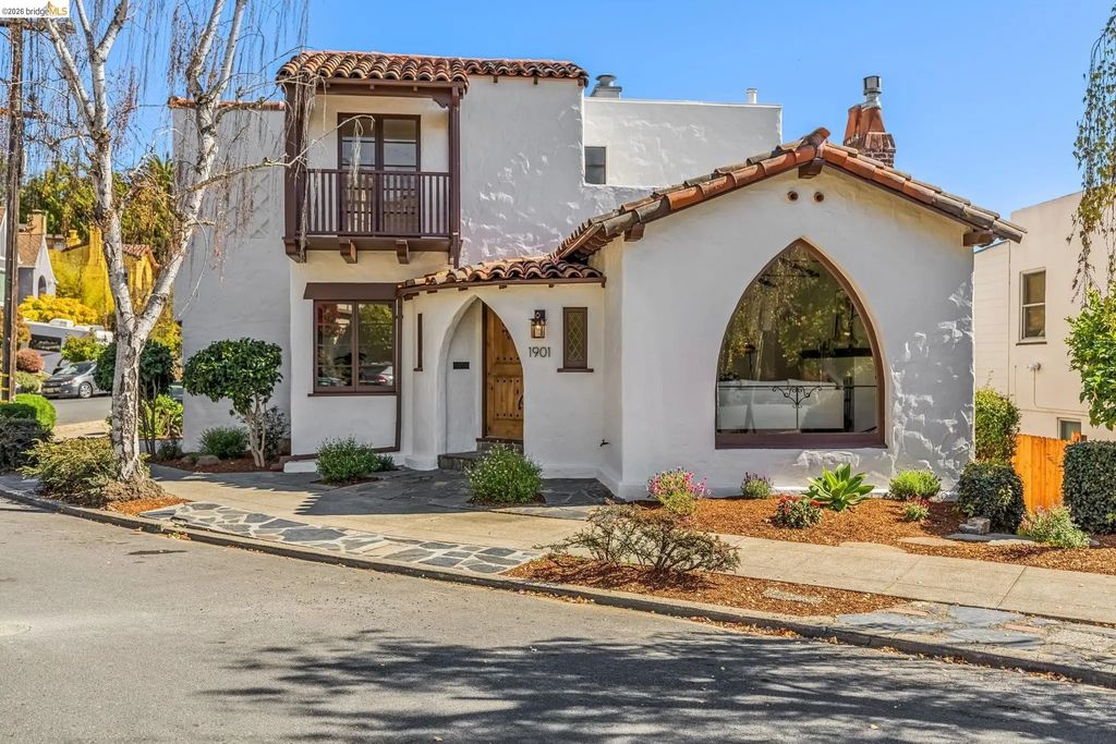 1901 Clemens Rd, Oakland