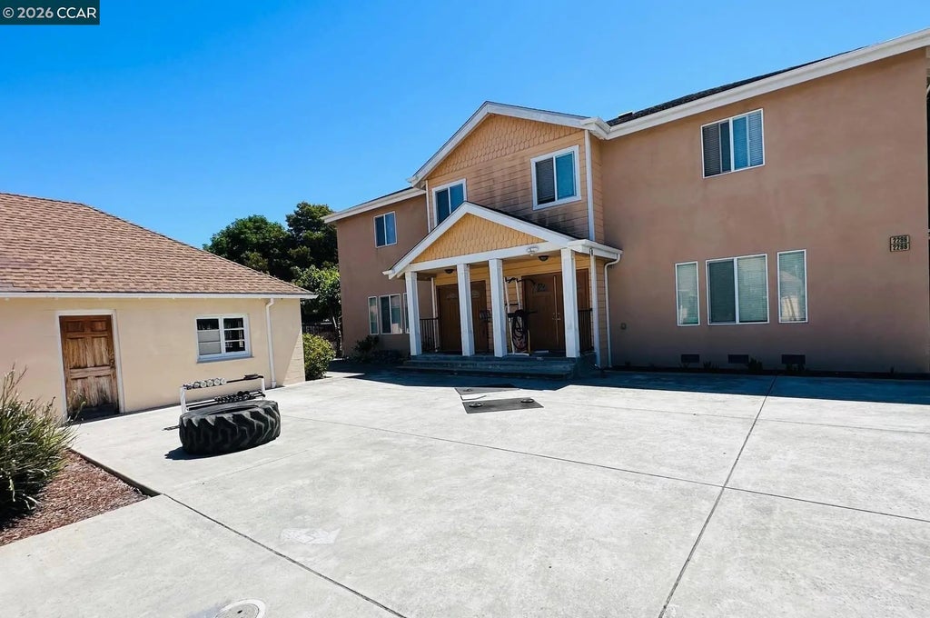 2292 W Avenue 134th, San Leandro