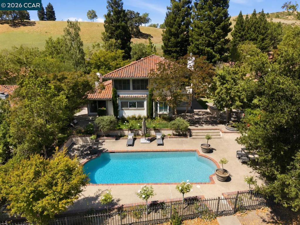 316 Live Oak Dr, Danville