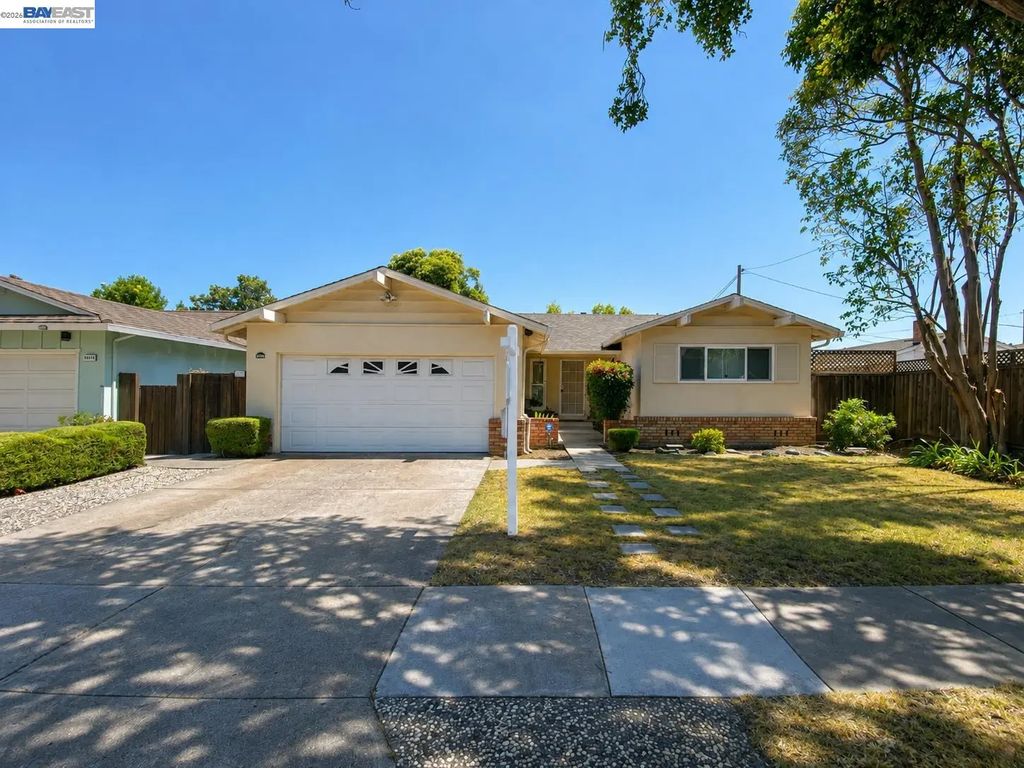 38190 Camden St, Fremont