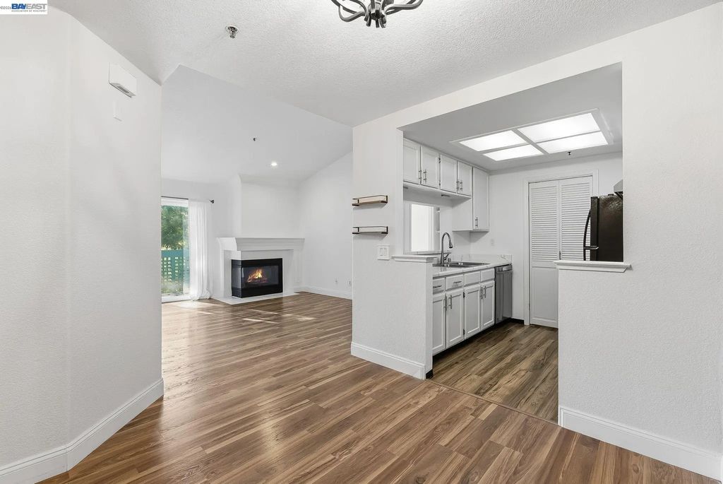 316 Dursey Drive, Pinole