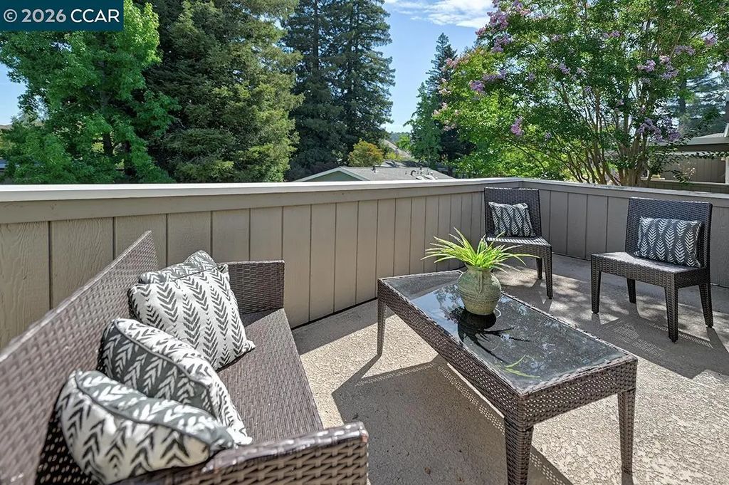 1425 Canyonwood 3, Walnut Creek