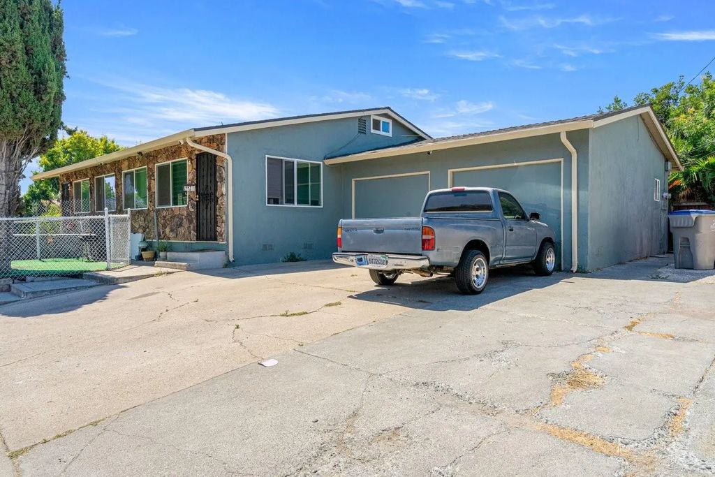 2439 Clyda Drive, San Jose