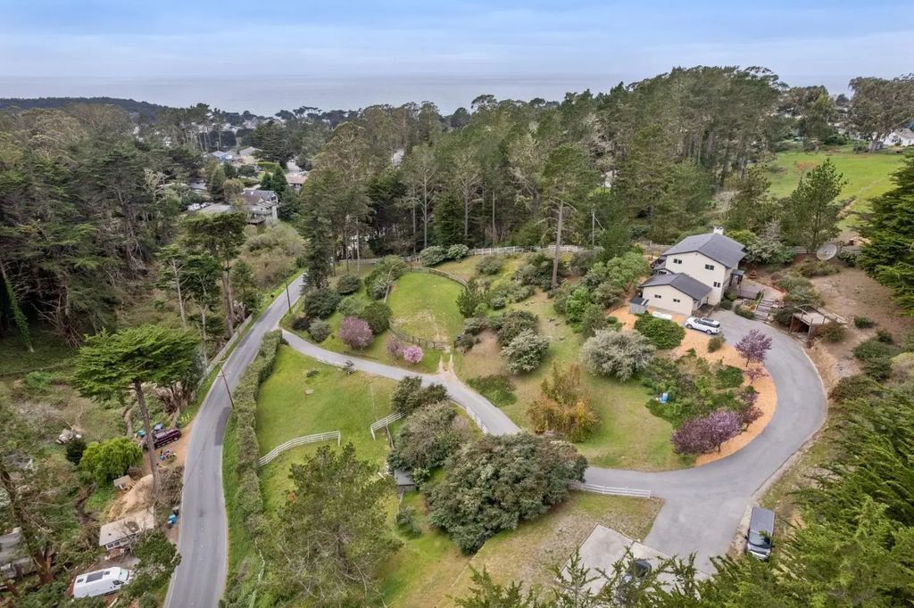1790 Sunshine Valley Road, Moss Beach