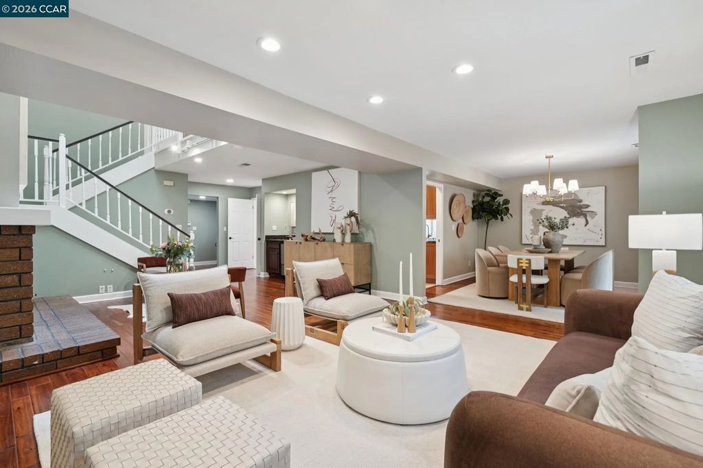 1560 Pyrenees Pl, Walnut Creek