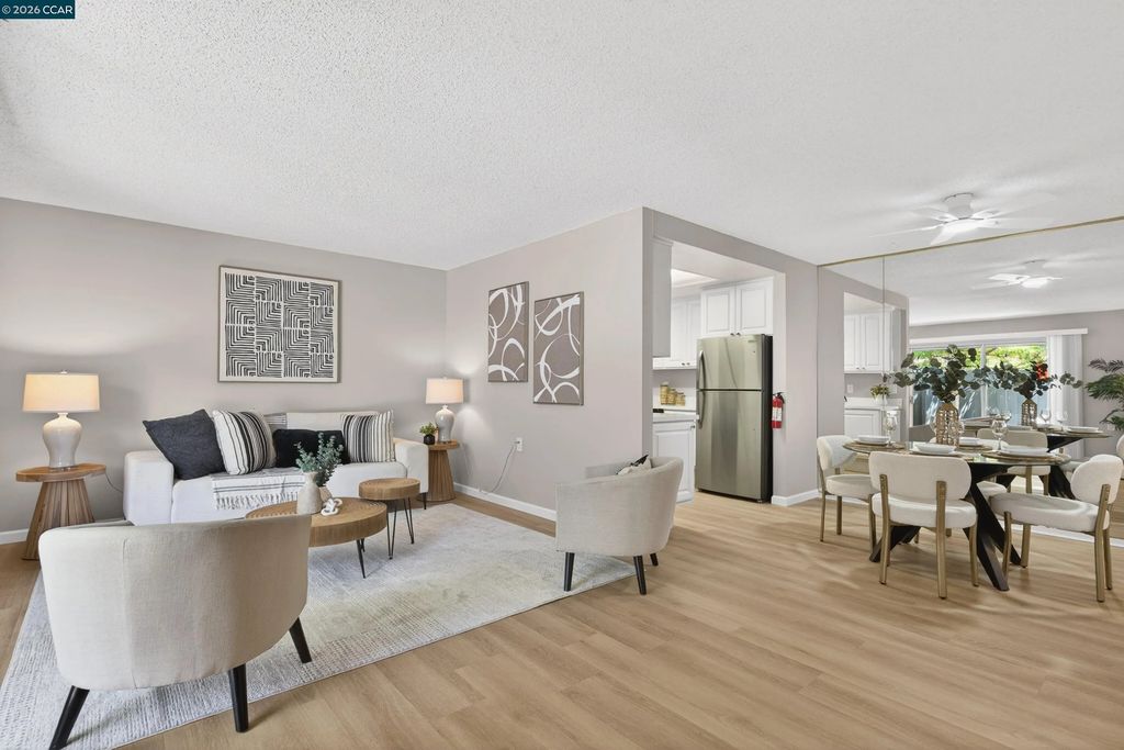 1109 Golden Rain Rd 4, Walnut Creek
