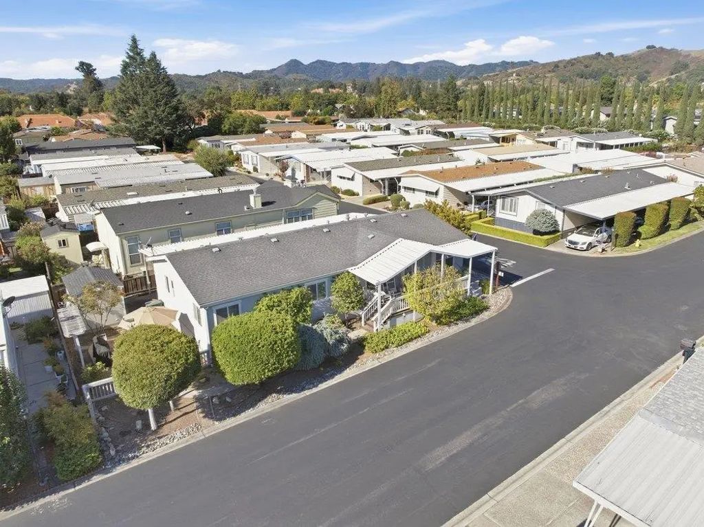 138 Nut Tree 138, Morgan Hill