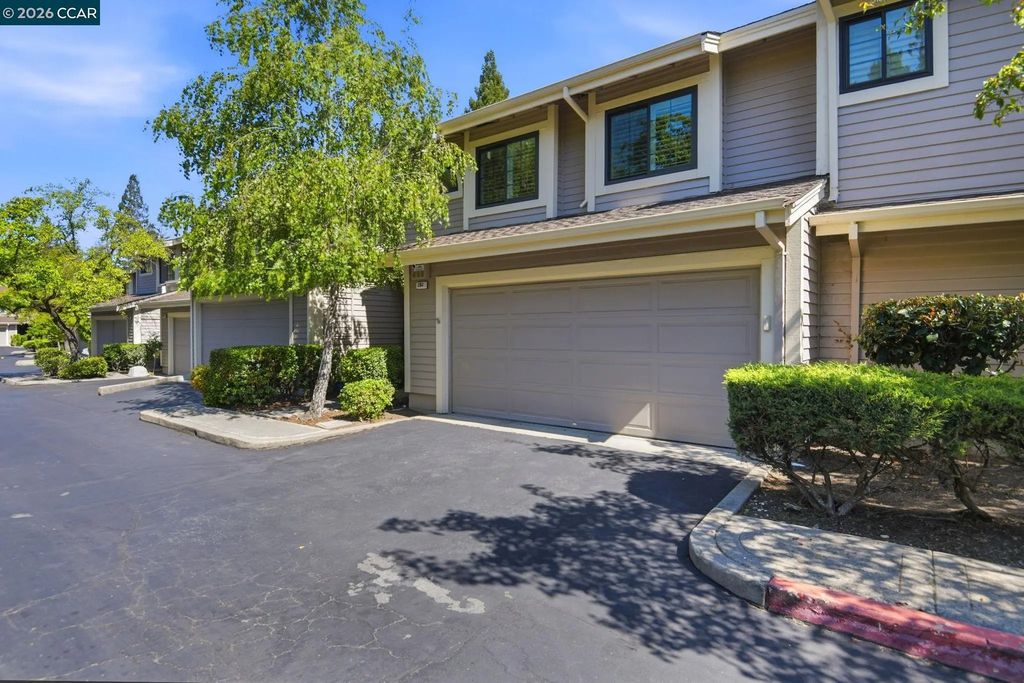 282 Windstream Pl, Danville