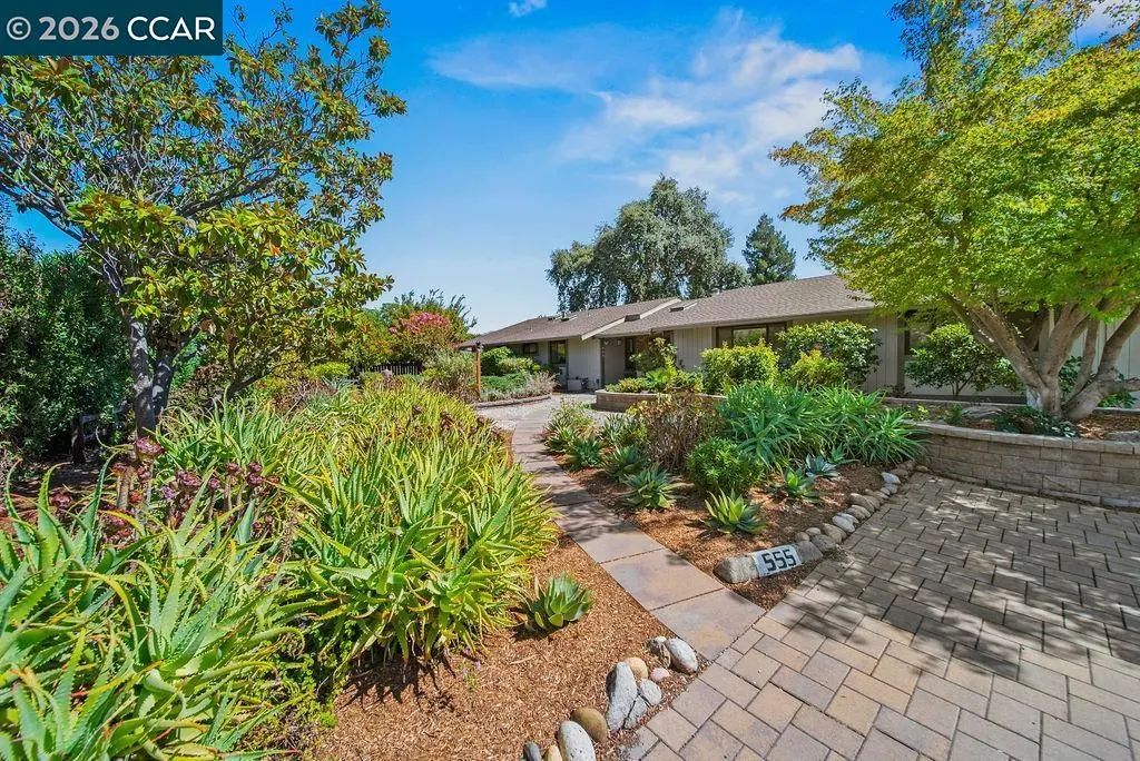 555 Kismet Ct, Walnut Creek