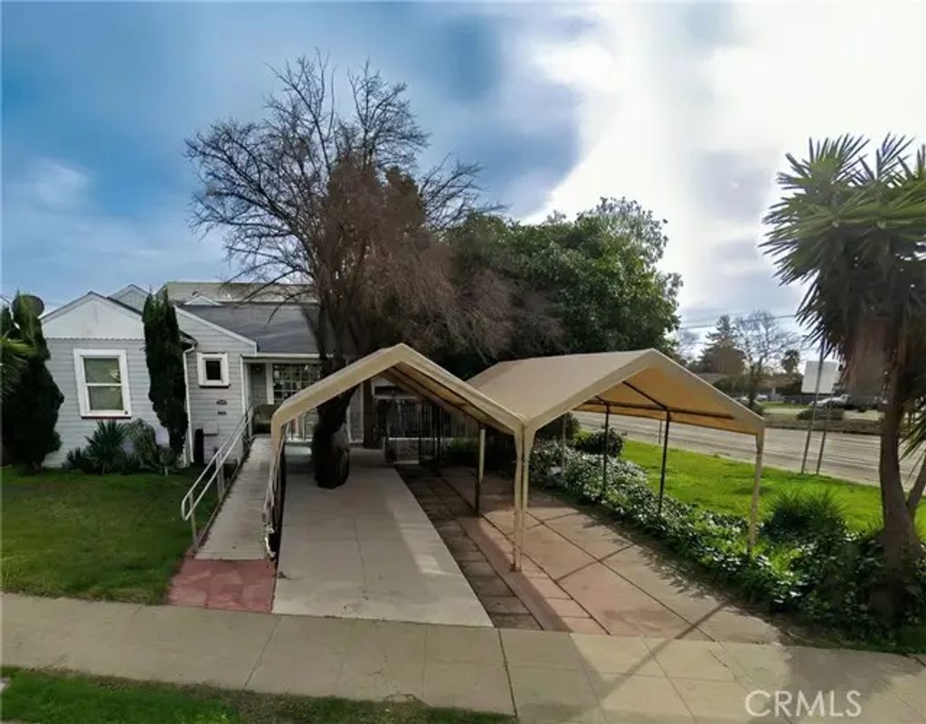 2220 100th, Oakland